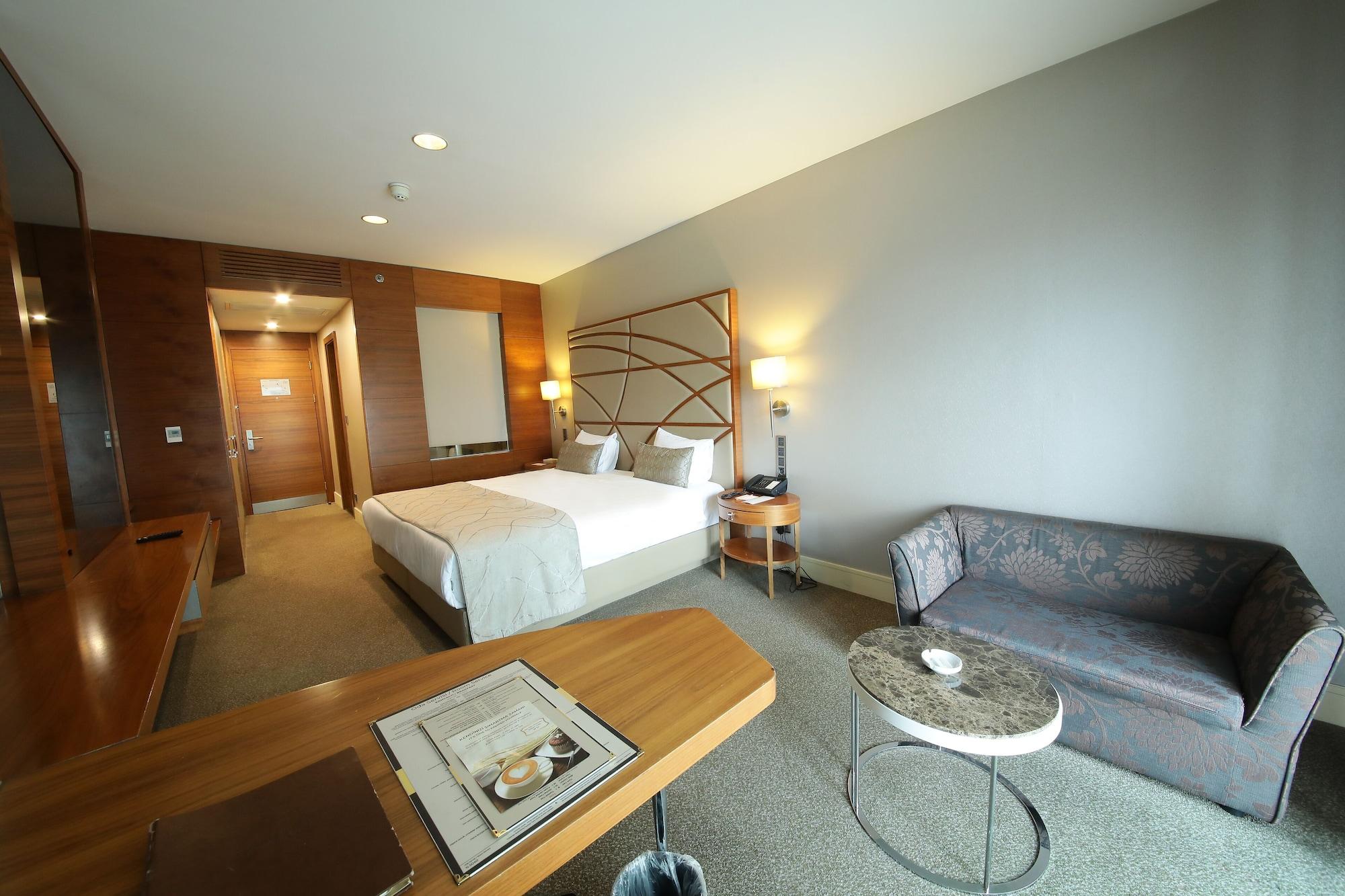Cevahir Hotel Istanbul Asia Exterior foto A room at the hotel